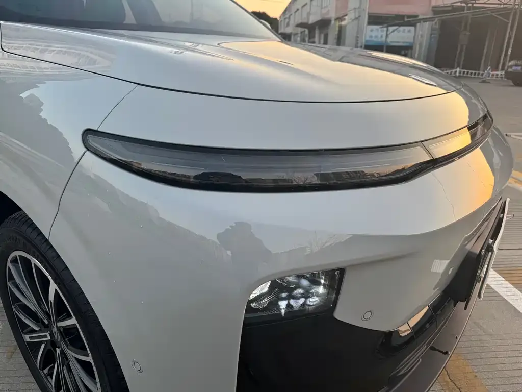 Leapmotor B10 — фото 2