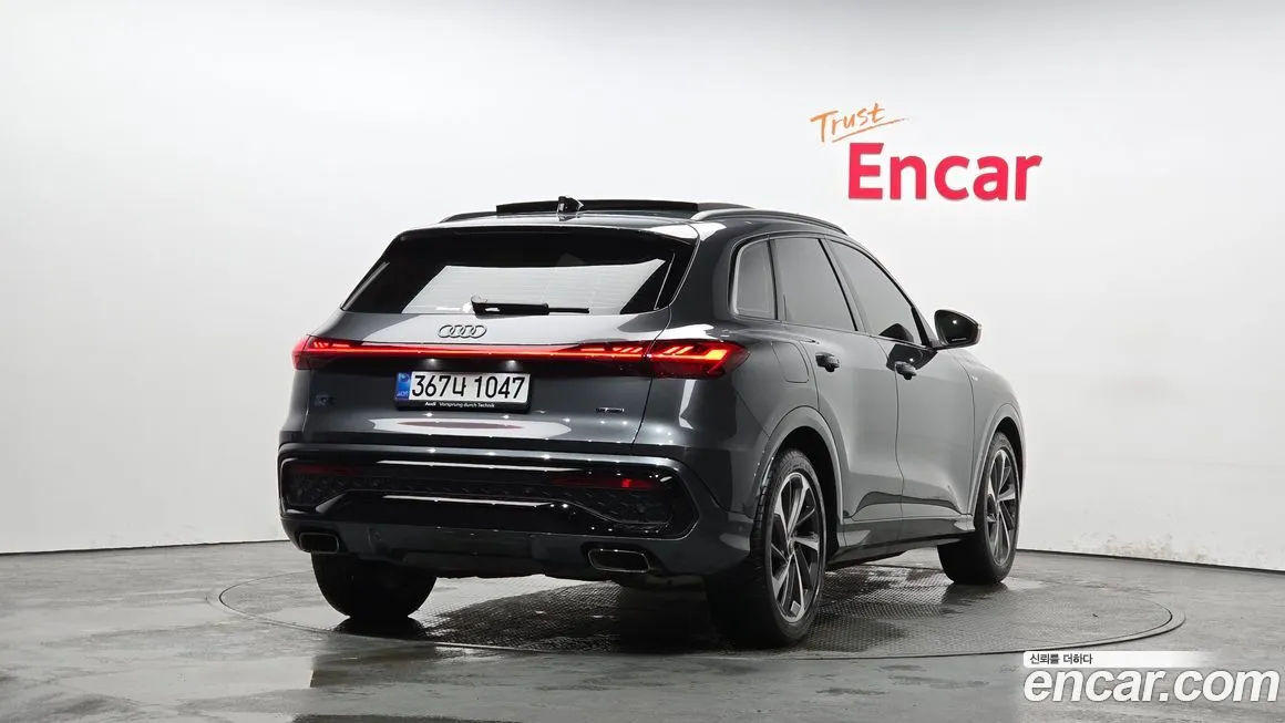 Audi Q5 2025 из KR, фото 6