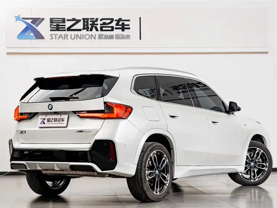 BMW X1 — фото 3