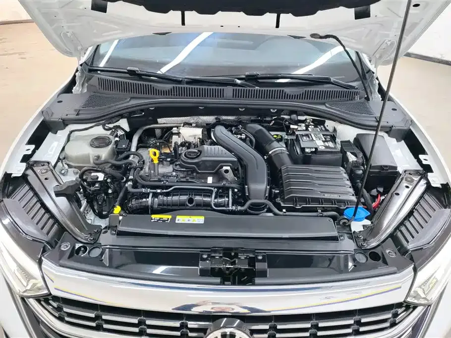 Volkswagen Sagitar 2023 из CN, фото 10