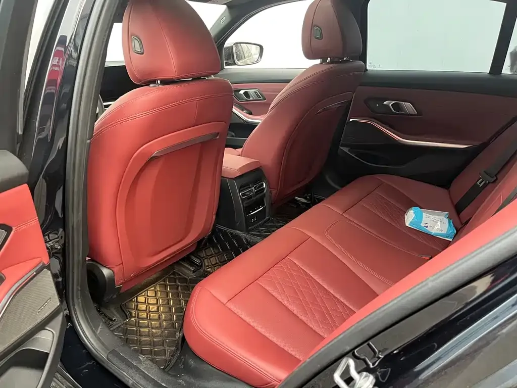 BMW 3 Series 2022 из CN, фото 6