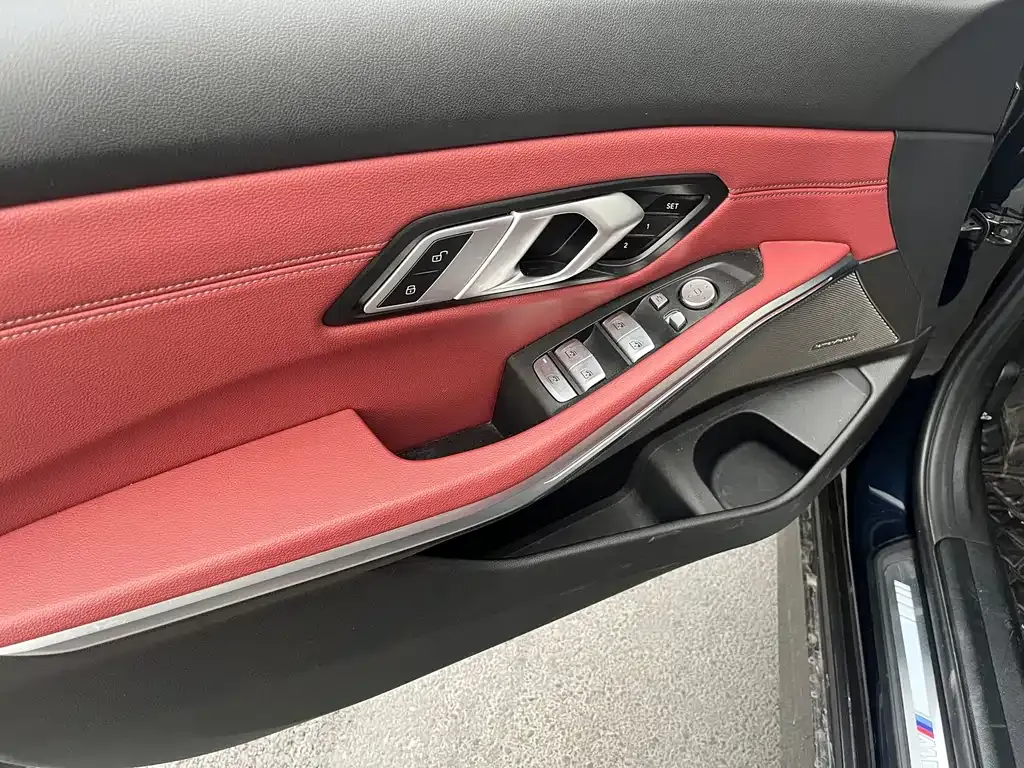 BMW 3 Series 2022 из CN, фото 9