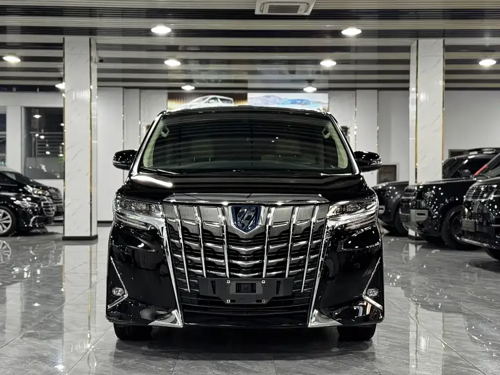 Toyota Alphard 2023 из CN, фото 3
