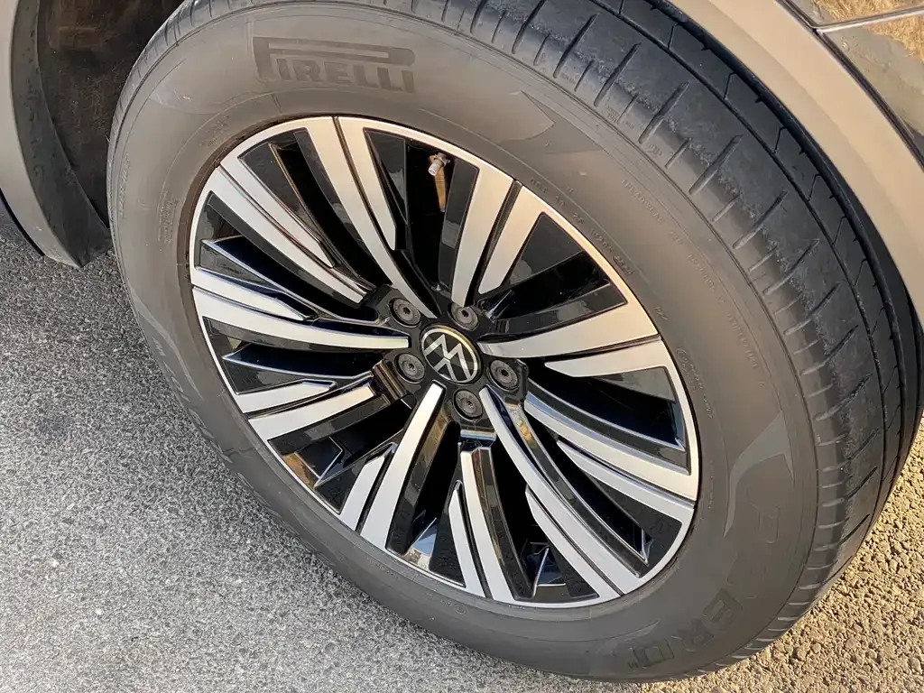 Volkswagen Touareg New Energy 2021 из CN, фото 6