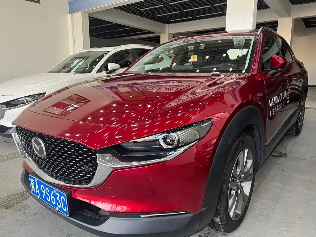 Mazda CX-30 2021 из CN, фото 2
