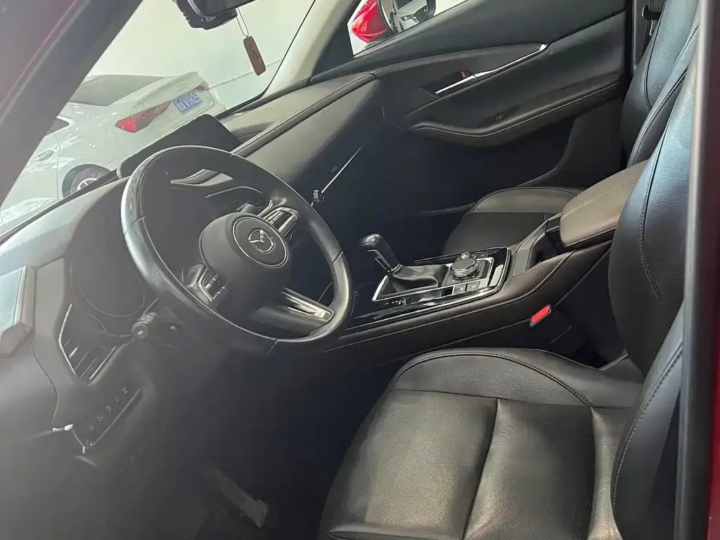 Mazda CX-30 2021 из CN, фото 6