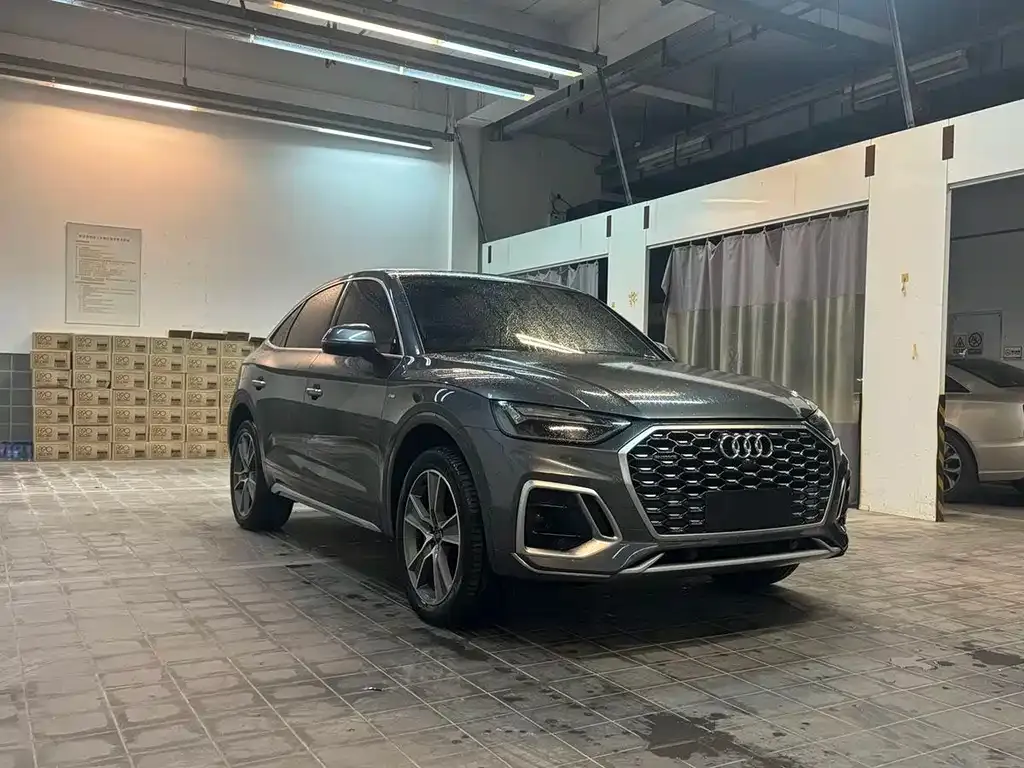Audi Q5L Sportback 2022 из CN, фото 3