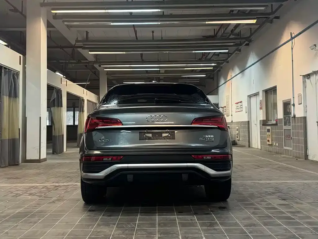Audi Q5L Sportback 2022 из CN, фото 9