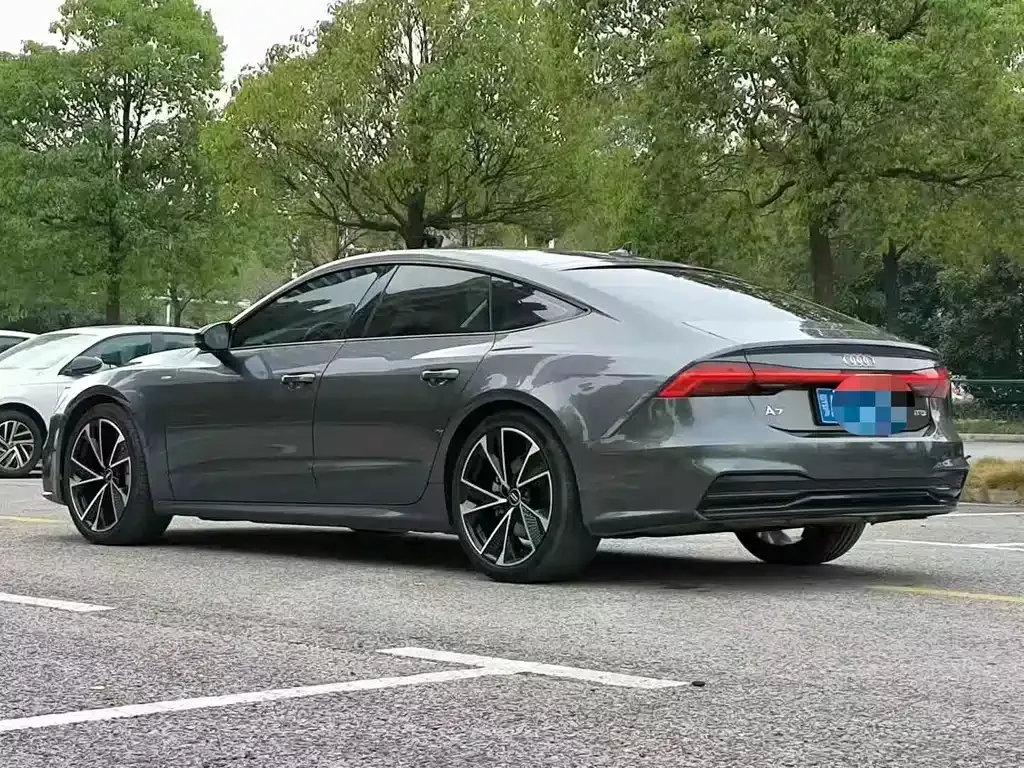 Audi A7 — фото 7