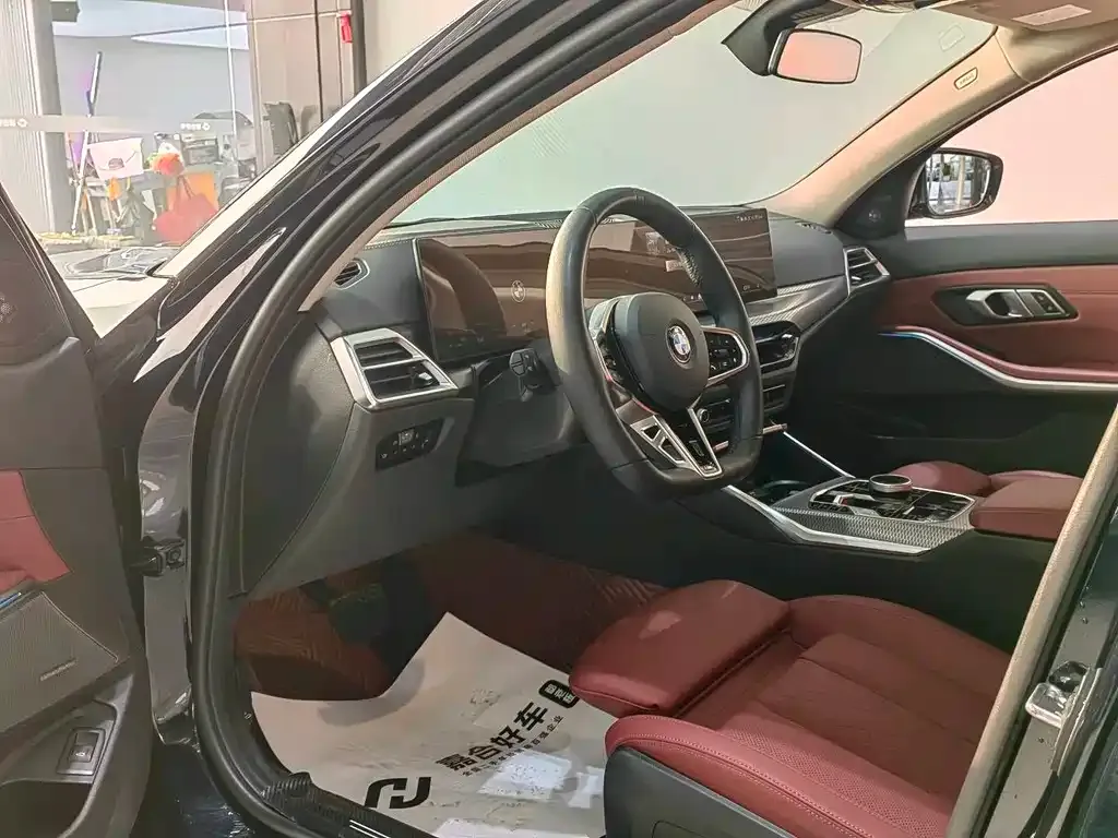 BMW 3 Series 2024 из CN, фото 7