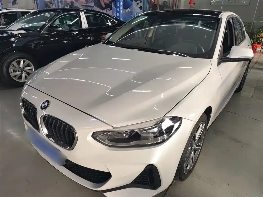 BMW 1 Series 2021 из CN, фото 1