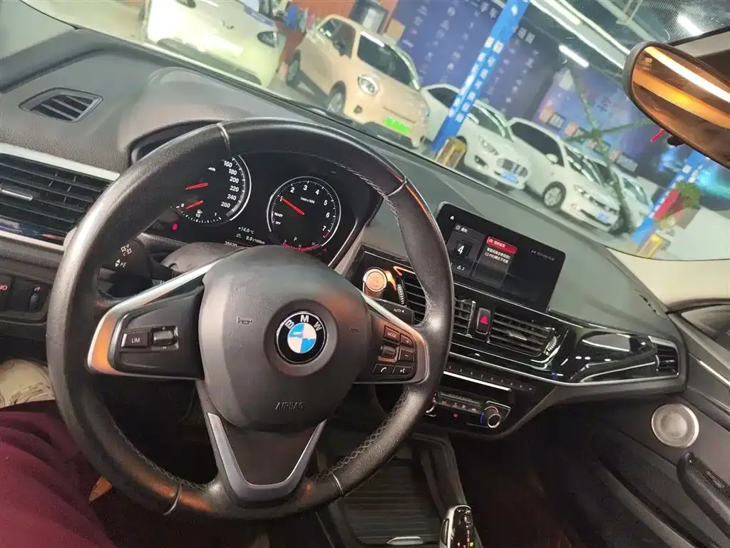 BMW 1 Series 2021 из CN, фото 4