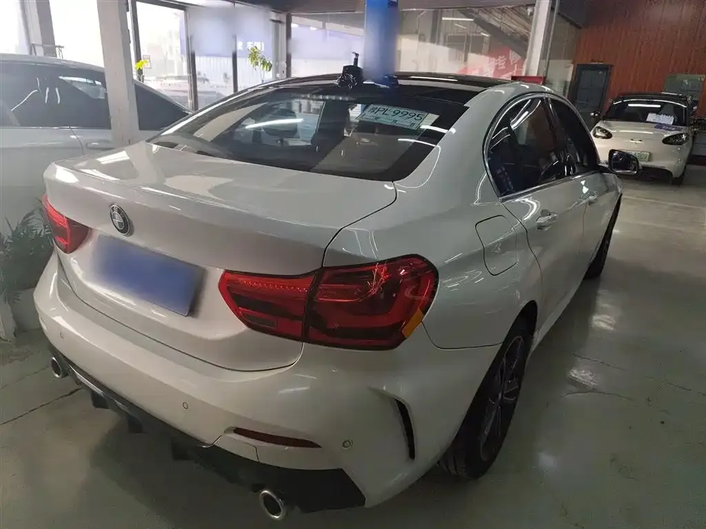 BMW 1 Series 2021 из CN, фото 8