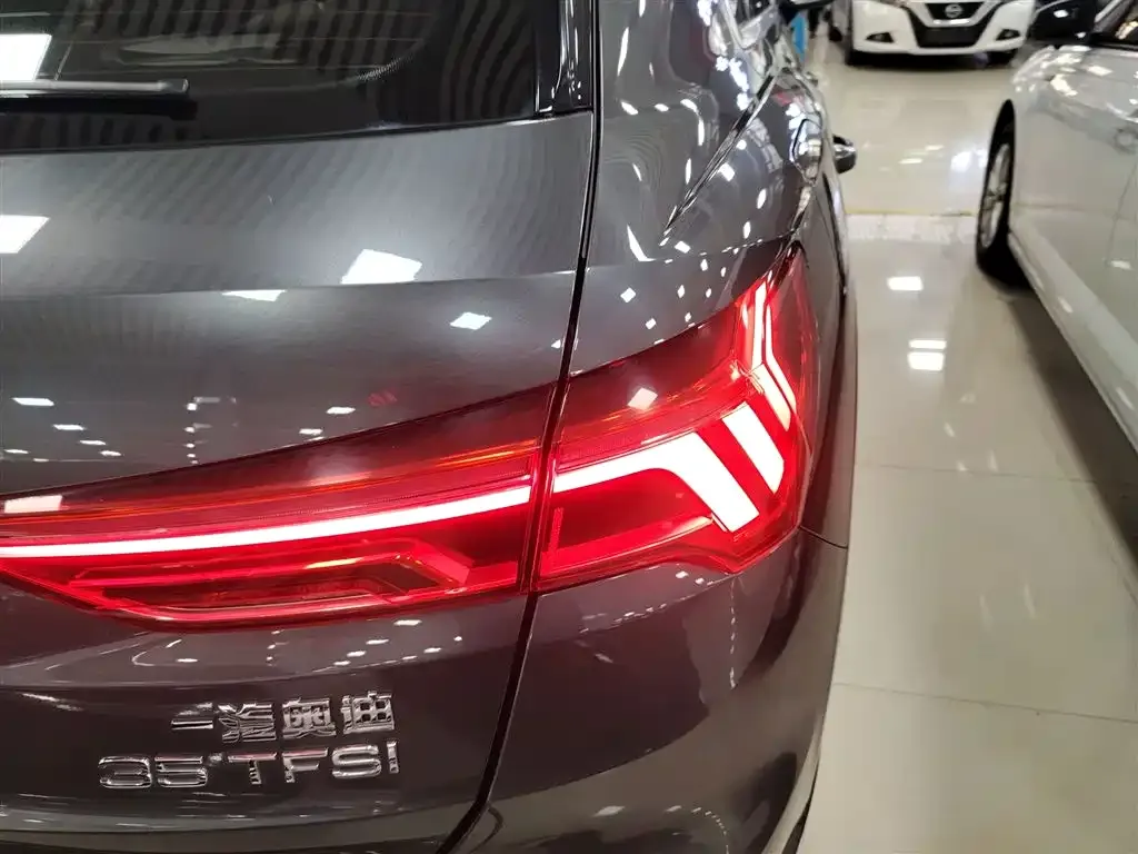 Audi Q3 2021 из CN, фото 2