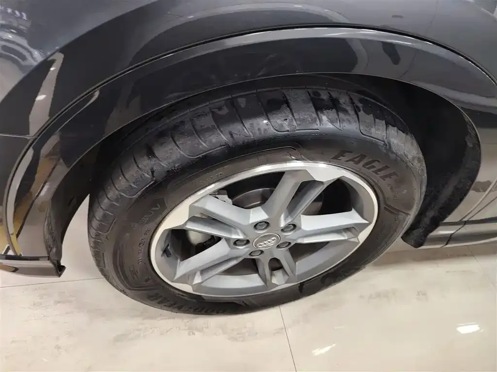 Audi Q3 2021 из CN, фото 3