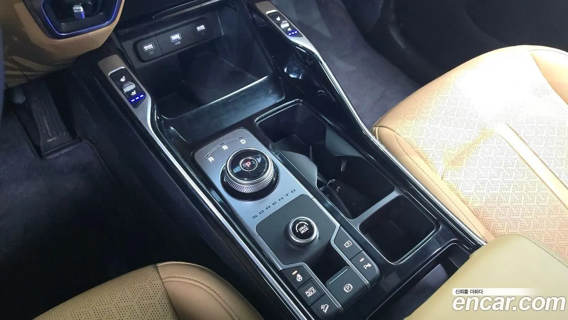 Kia Sorento — фото 7