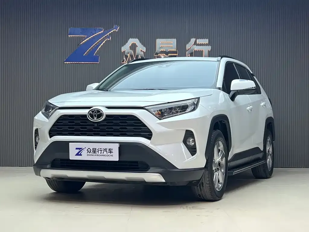 Toyota RAV4 2022 из CN, фото 1