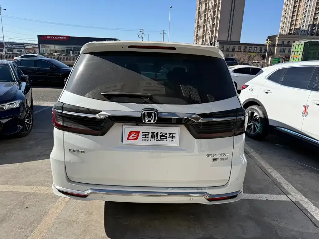 Honda Elysion 2022 из CN, фото 8