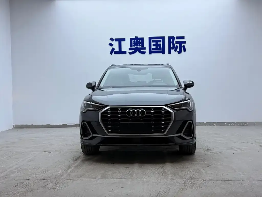 Audi Q3 2021 из CN, фото 3