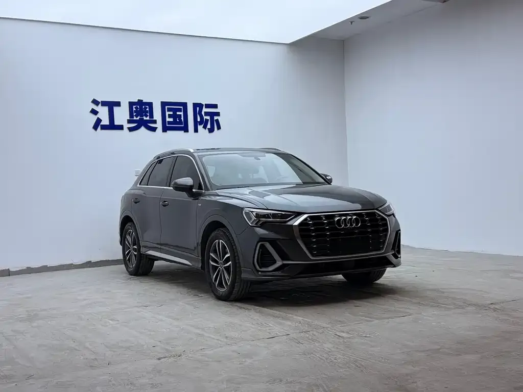 Audi Q3 2021 из CN, фото 4