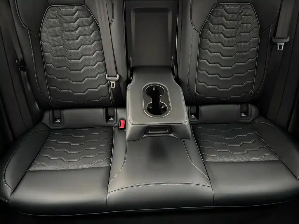 Audi Q6L e-tron — фото 10