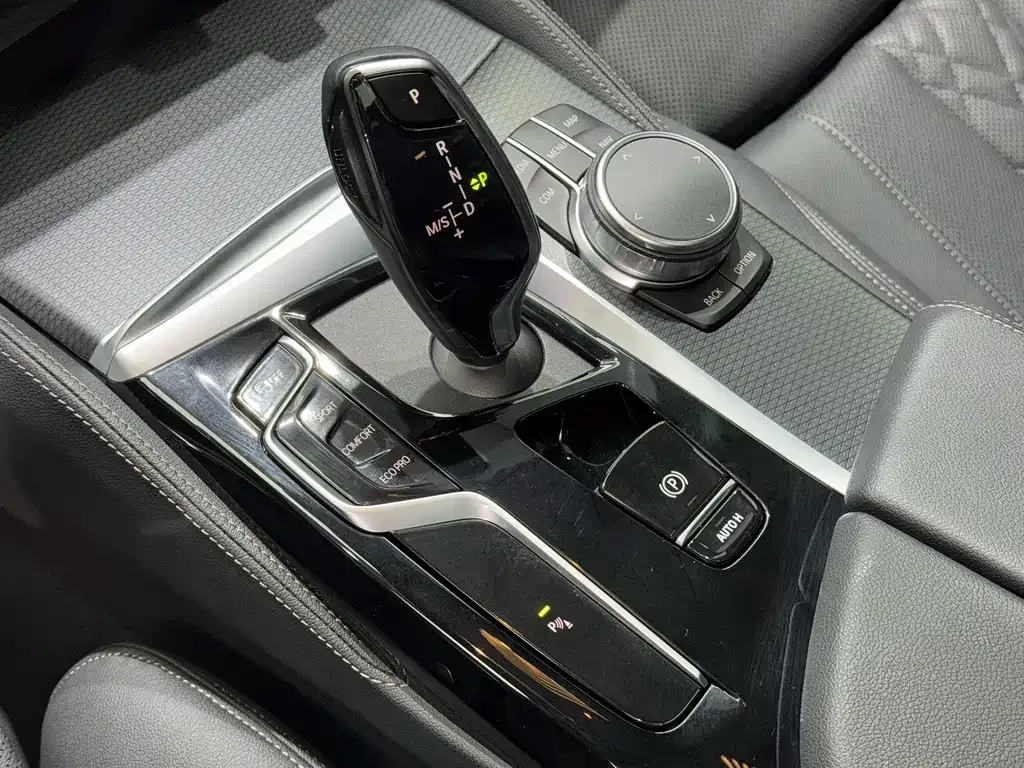BMW 5 Series (Import) — фото 9