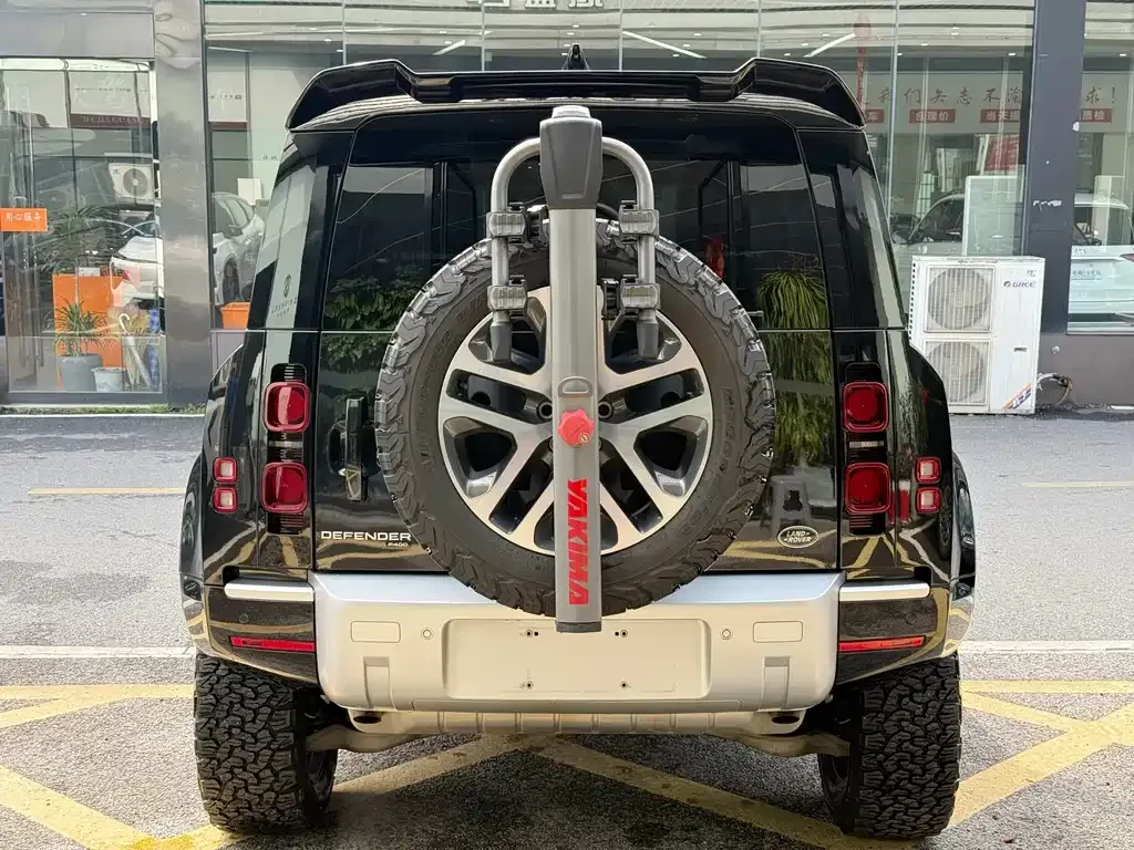 Land Rover Defender — фото 5