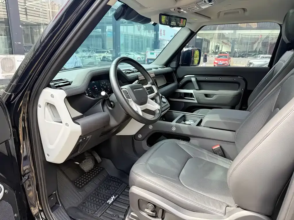 Land Rover Defender — фото 8