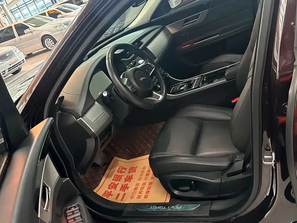 Jaguar XFL 2021 из CN, фото 6