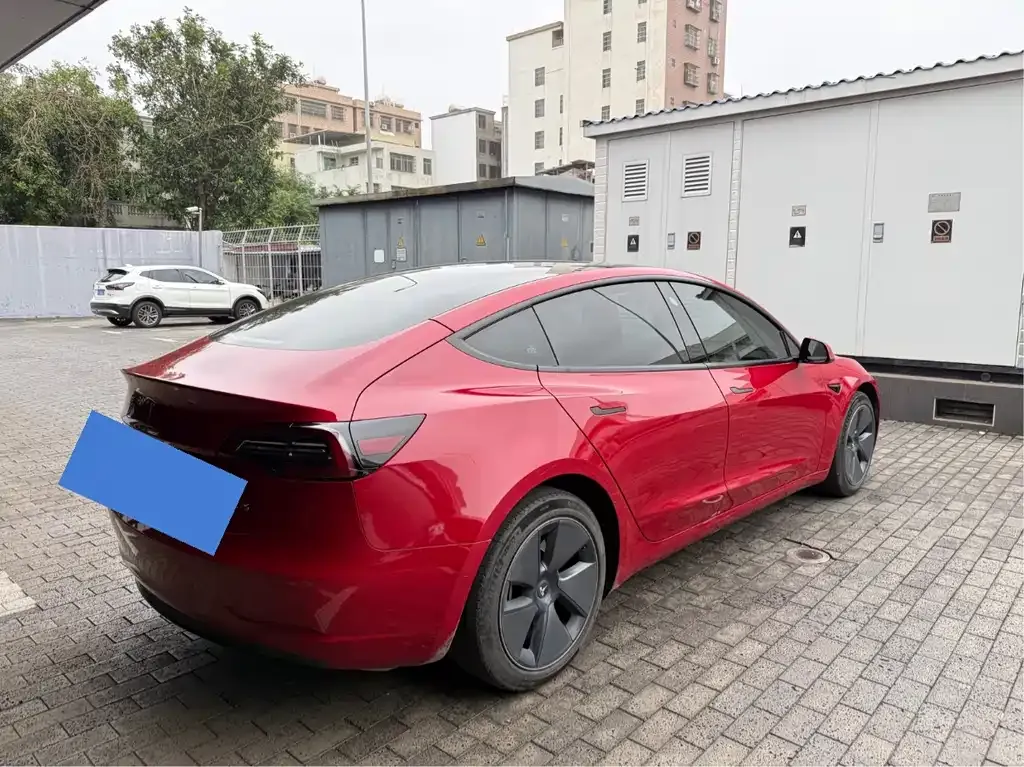 Tesla Model 3 — фото 6