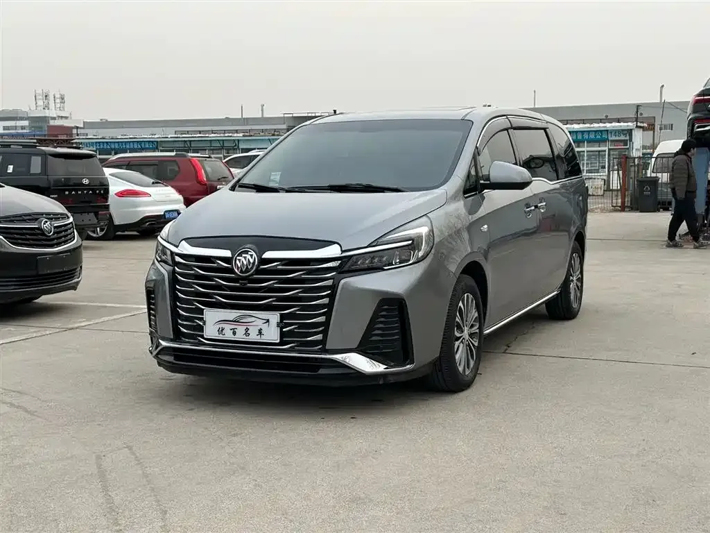 Buick GL8 2023 из CN, фото 1