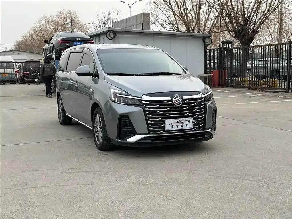 Buick GL8 2023 из CN, фото 10