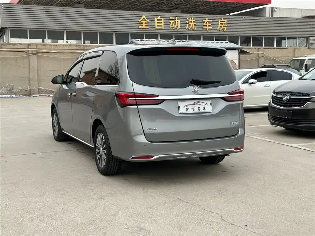 Buick GL8 2023 из CN, фото 9
