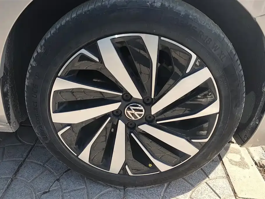 Volkswagen Passat 2022 из CN, фото 4