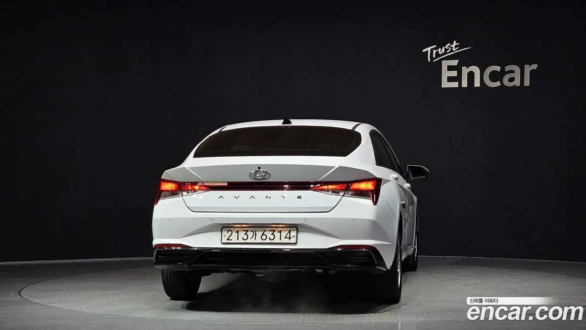 Hyundai AVANTE — фото 5