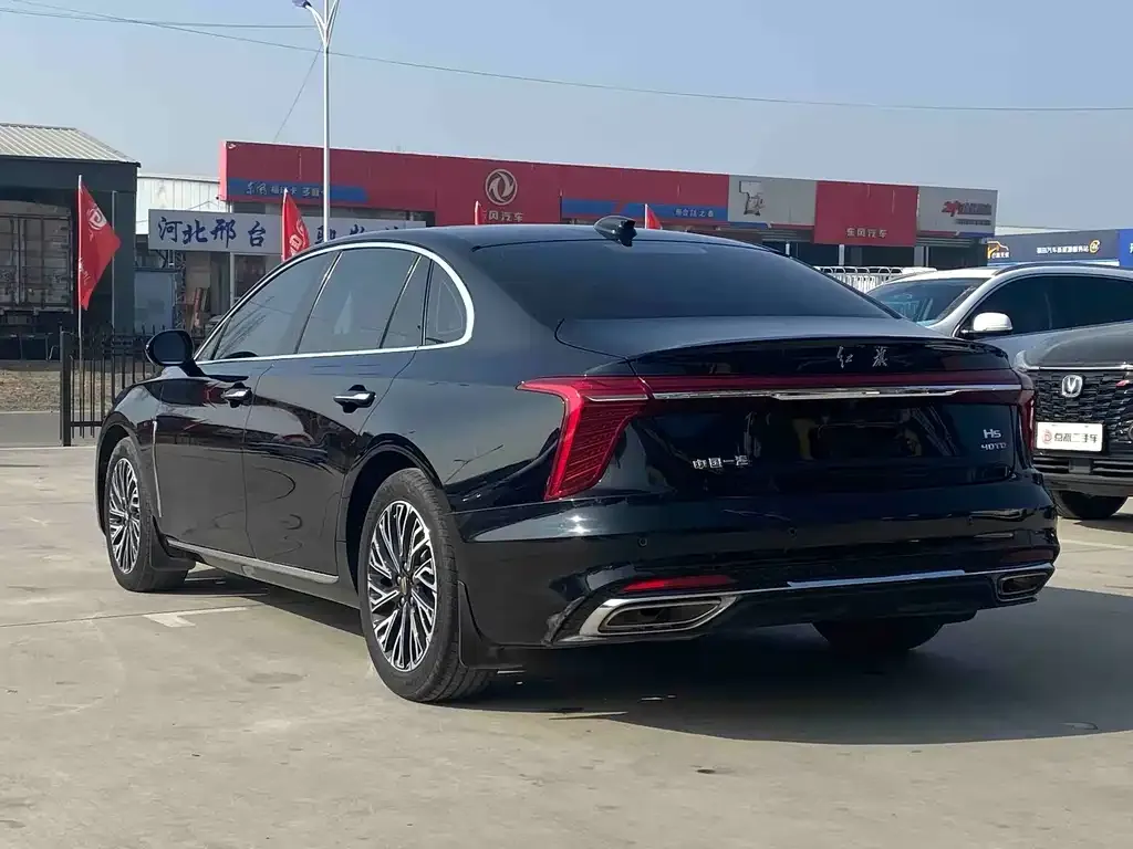 Hongqi H5 — фото 10