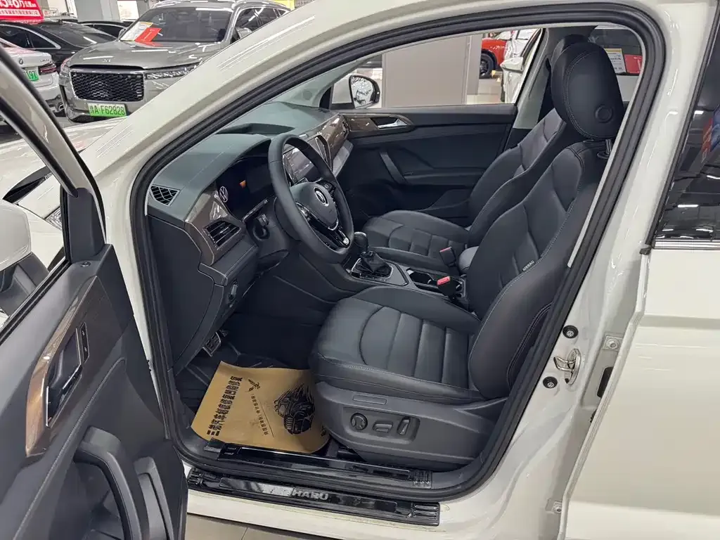 Volkswagen Tharu 2022 из CN, фото 7