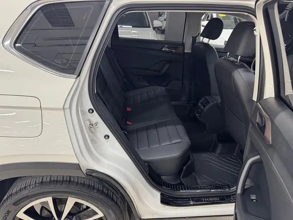 Volkswagen Tharu 2022 из CN, фото 9