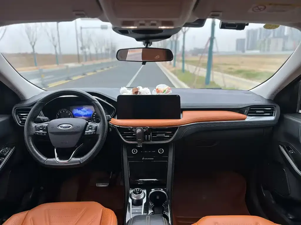 Ford Escape 2021 из CN, фото 5