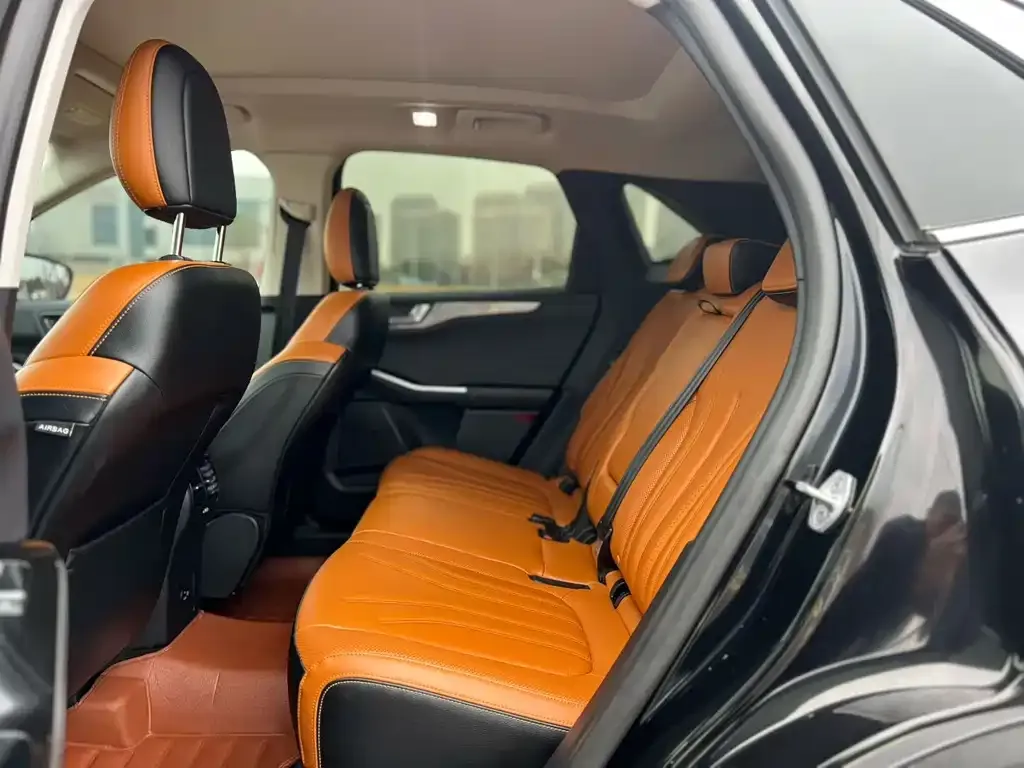 Ford Escape 2021 из CN, фото 4