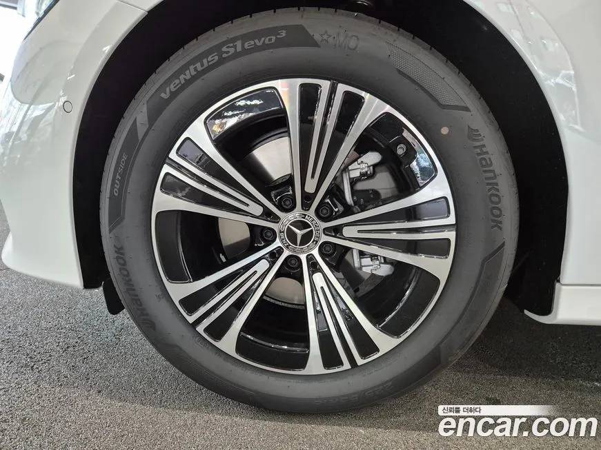 Mercedes-Benz E-Class 2026 из KR, фото 5