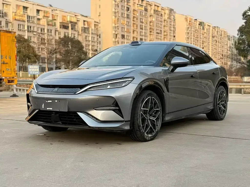 BYD L EV — фото 1
