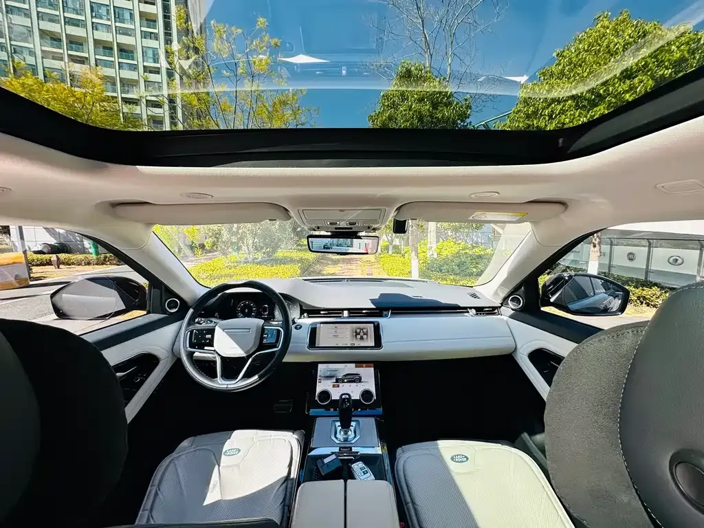 Land Rover Evoque 2023 из CN, фото 8