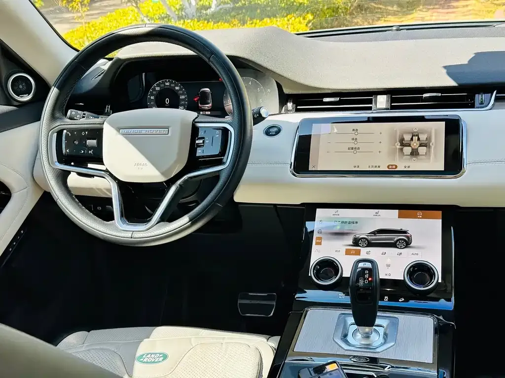 Land Rover Evoque 2023 из CN, фото 2