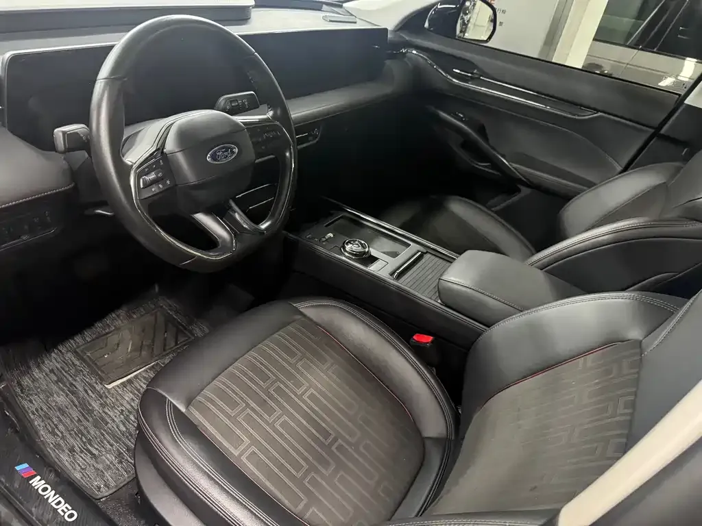 Ford Mondeo 2023 из CN, фото 7