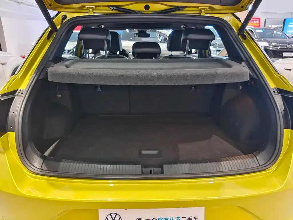 Volkswagen T-Roc 2023 из CN, фото 10