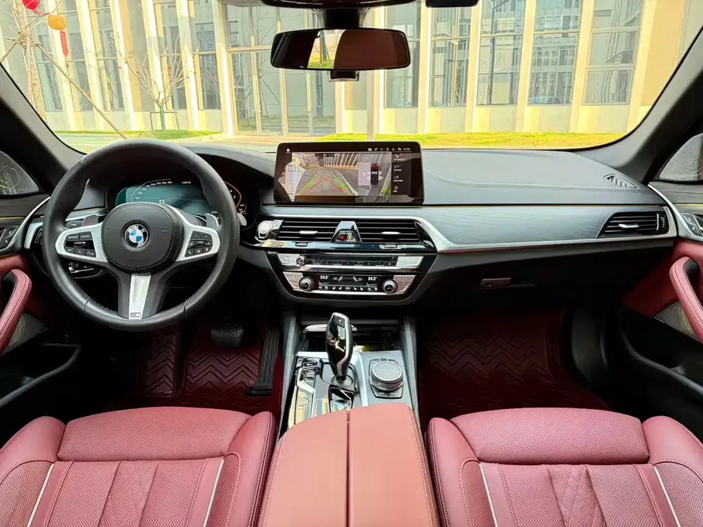 BMW 5 Series — фото 7