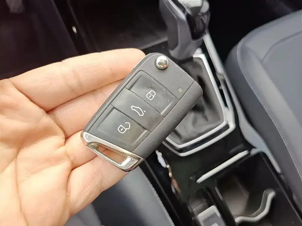 Volkswagen Tharu 2024 из CN, фото 9