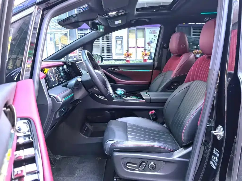 GAC Motor Trumpchi M8 — фото 3
