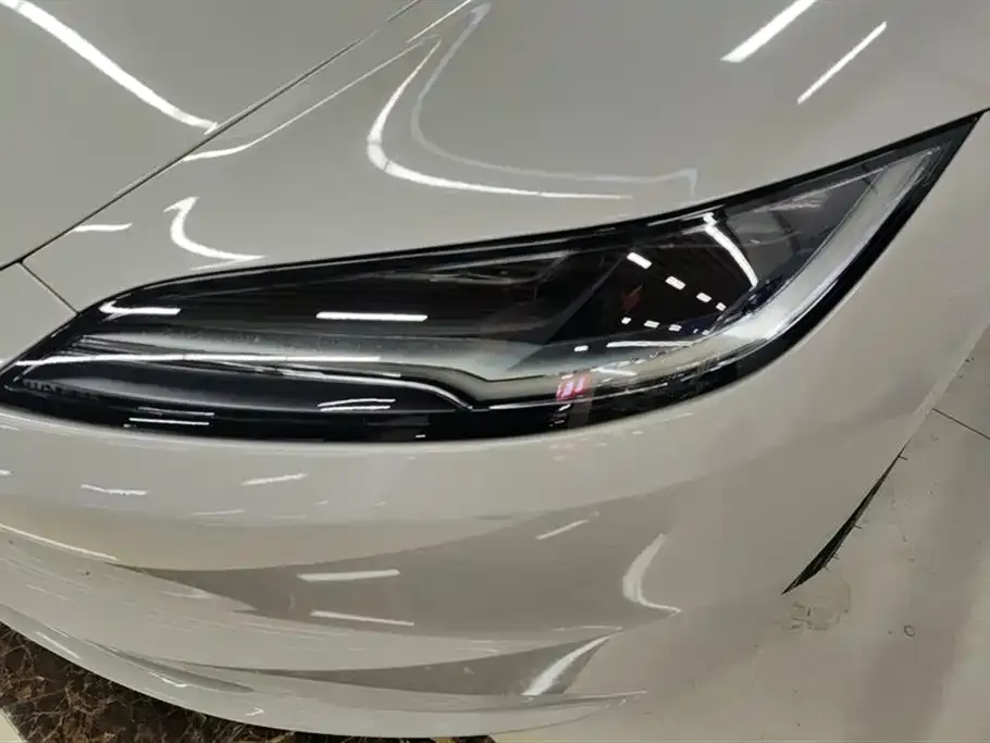 Tesla Model 3 — фото 9